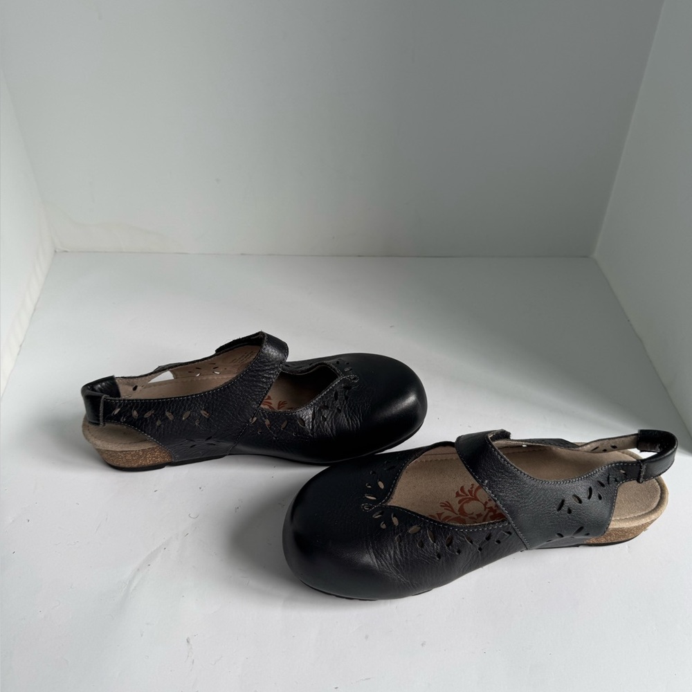 Aetrex Black Leather Cheryl Mary janes Size 9 - Picture 10 of 15